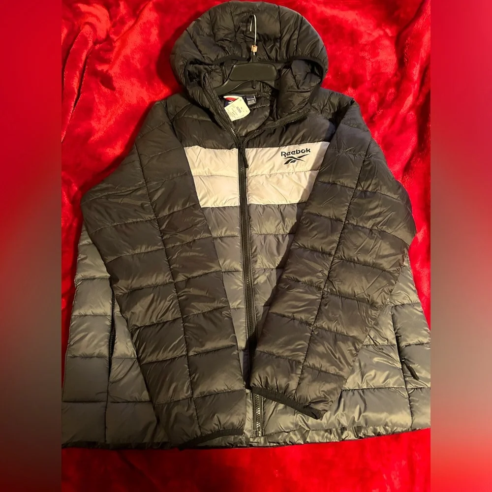 2x Reebok jacket - Picture 1 of 1